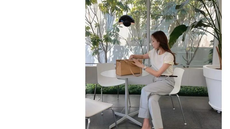 产后请月嫂还是育儿嫂？揭秘两者差异与选择要点