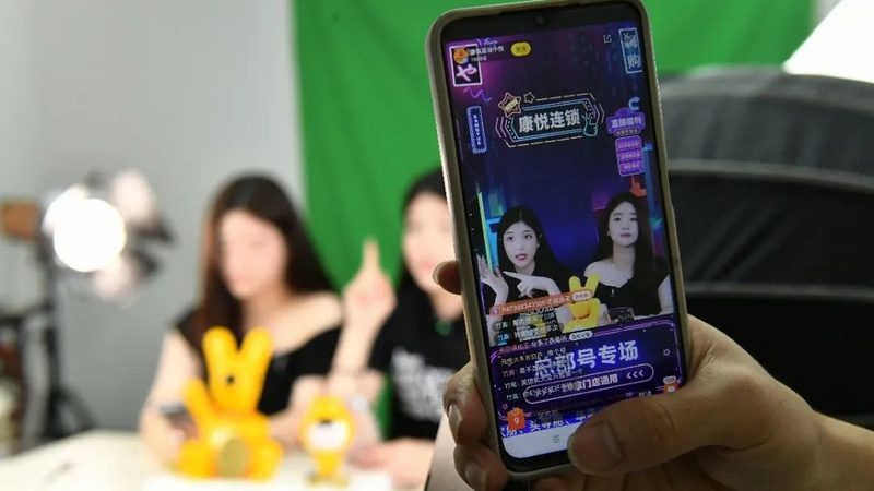 钟点工服务的价格通常由以下几个因素构成：